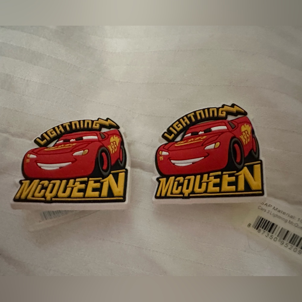 CROCS Jibbits - Lightning McQueen Red Character